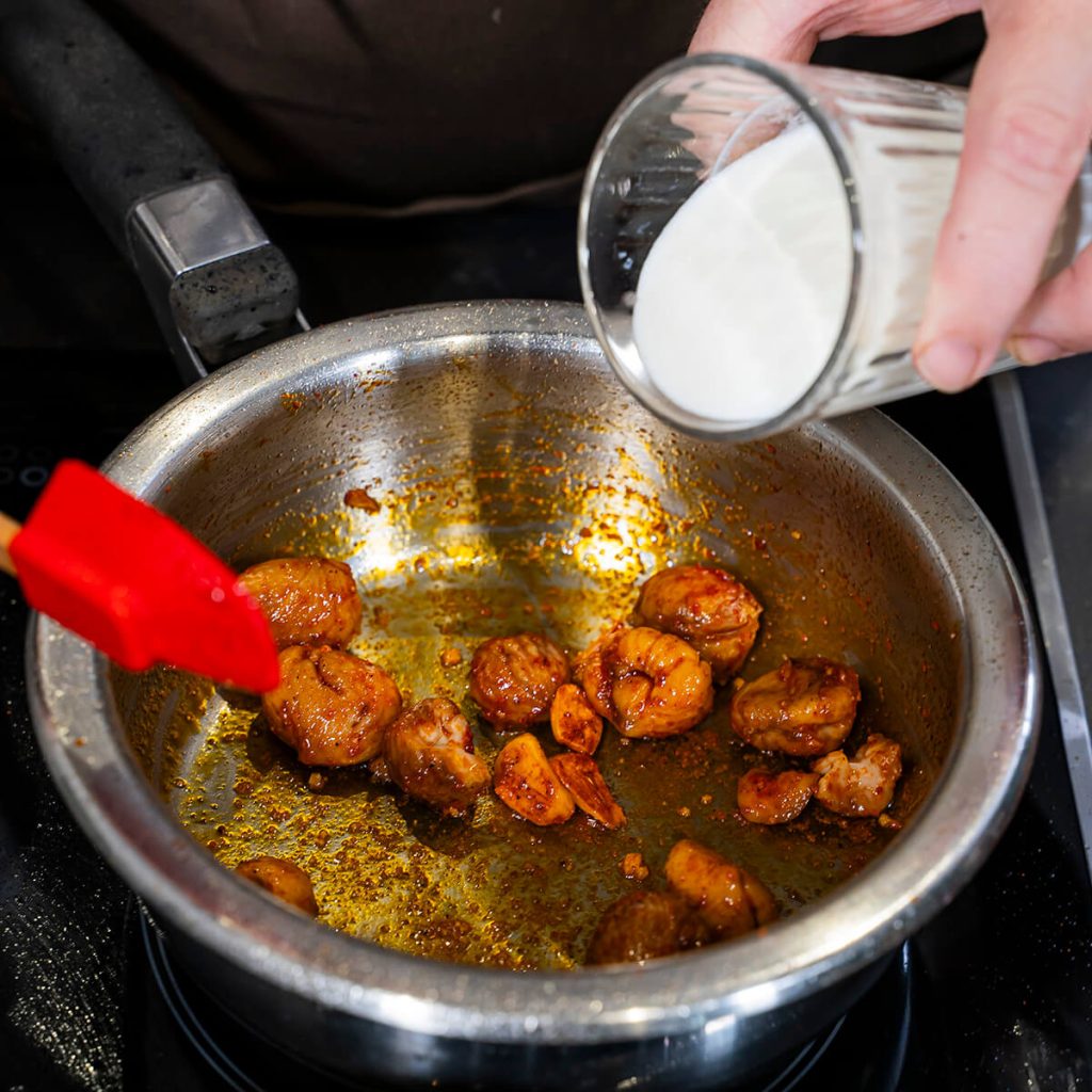 5. Pulpo con crema de castanas - incorporar nata
