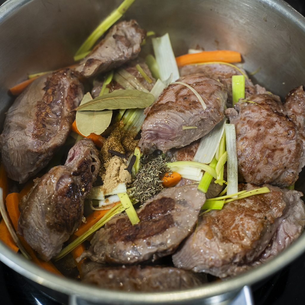 5. carrillada - agregar especias